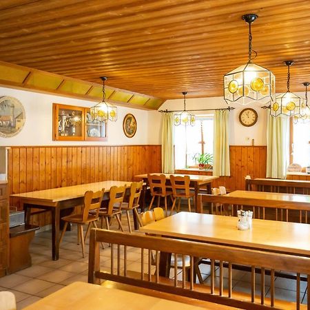 Gasthaus Und Hotel Goettler Josef Rumeltshausen Bagian luar foto