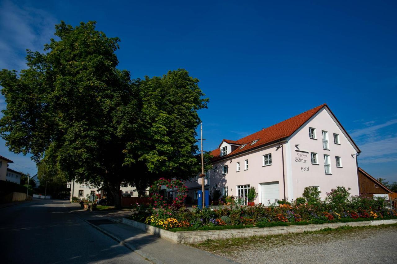 Gasthaus Und Hotel Goettler Josef Rumeltshausen Bagian luar foto